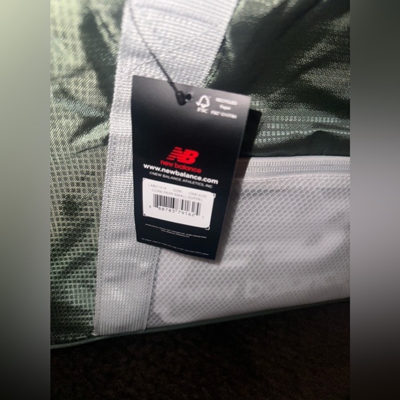 New Balance Duffel Bag, Core Performance Small Carry On Travel Gym Bag - Picture 7 of 9